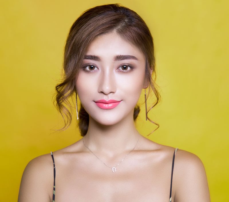 login-showcase-portrait-415829